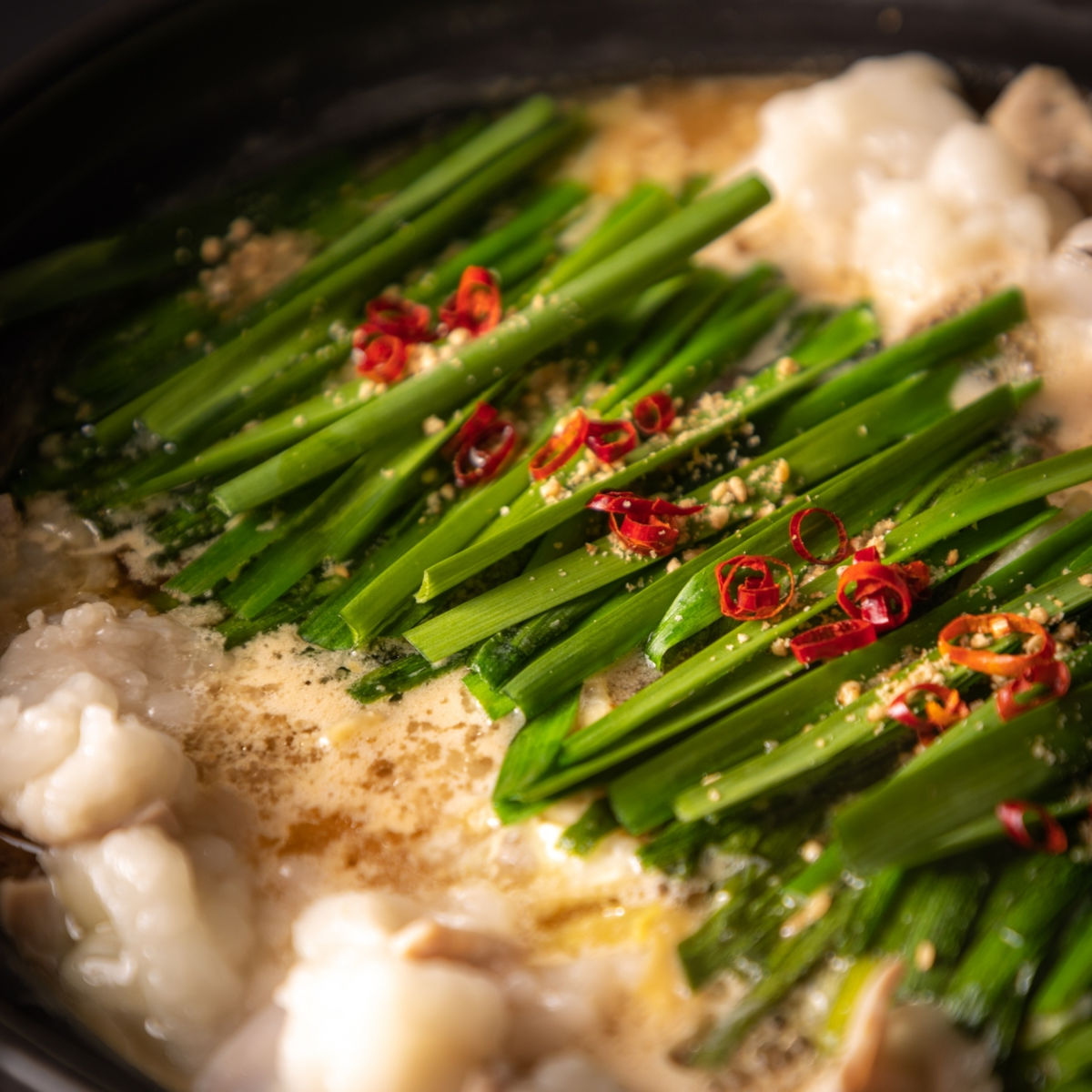 元祖茨城もつ鍋 もつの助［味噌味］2〜3人前 | 元祖茨城もつ鍋 もつの助