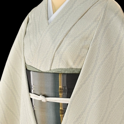 白鷹お召 着尺 白 たて枠