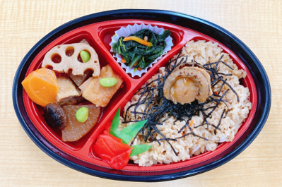 数量限定！ 炙り帆立おこわ  鶏大根の彩り煮弁当  【2025年11月5日お届け分より原料無くなり次第終了】