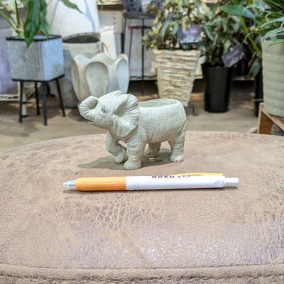 《 262 》【容器部分のみ：内径 約3 × 5cm 高さ 約3cm 】全長(鼻～しっぽ) 約10cm 全高 約7cm(受皿無し・鉢底穴あり)