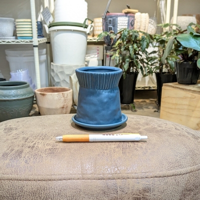 《 270 》内径 約7cm 高さ 約9cm (受皿付・鉢底穴あり)