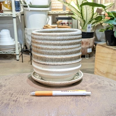 【 509 】内径 約11cm 高さ 約13cm  (受皿付・鉢底穴あり)