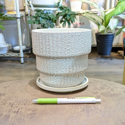 【 591 】内径 約13cm 高さ 約13cm (受皿付・鉢底穴あり)