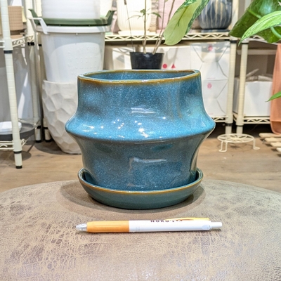 【 616 】内径 約13cm 高さ 約13cm (受皿付・鉢底穴あり)