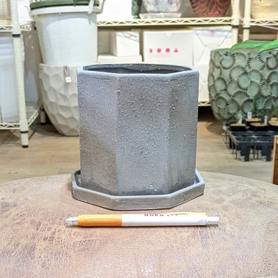 【 643 】内径 約11cm 高さ 約12cm (受皿付・鉢底穴あり)