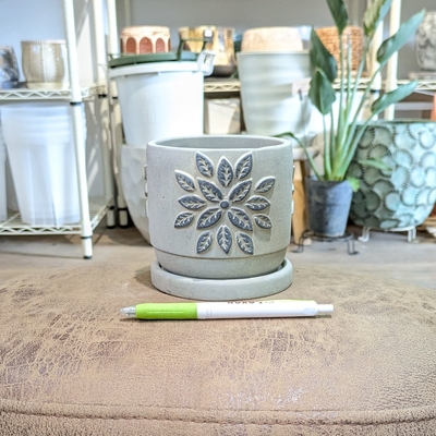 【 656 】内径 約9.5cm 高さ 約9cm (受皿付・鉢底穴あり)