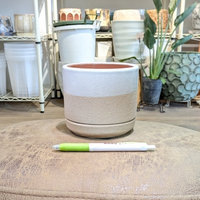 【 669 】内径 約10cm 高さ 約9cm (受皿付・鉢底穴あり)