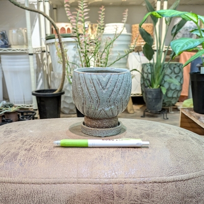 《 330 》内径 約8cm 高さ 約9cm (受皿付・鉢底穴あり)