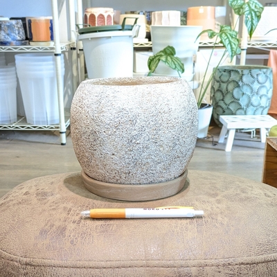 【 691 】内径 約12cm 高さ 約14cm (受皿付・鉢底穴あり)