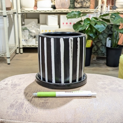 【 712 】内径 約10cm 高さ 約11cm (受皿付・鉢底穴あり)