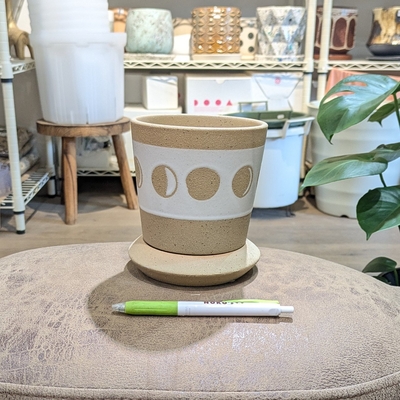 【 776 】内径 約11cm 高さ 約12cm (受皿付・鉢底穴あり)