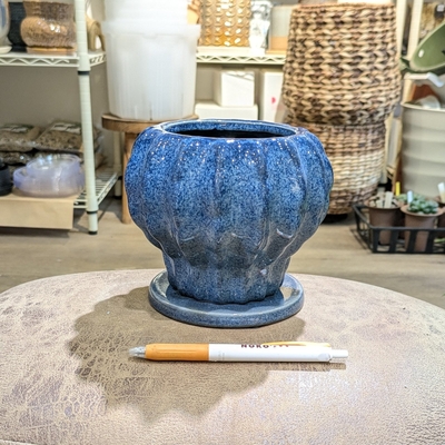 【 826 】内径 約9.5cm 高さ 約13cm (受皿付・鉢底穴あり)