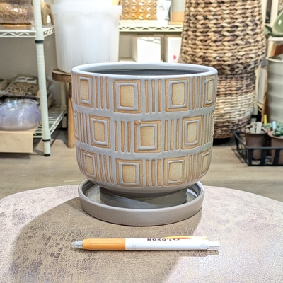 【 832 】内径 約14cm 高さ 約15cm (受皿付・鉢底穴あり)