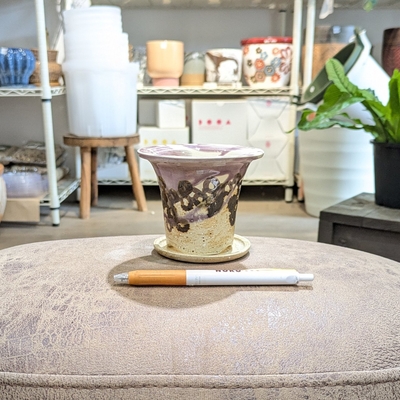 《 381 》内径 約7cm 高さ 約8cm (受皿付・鉢底穴あり)