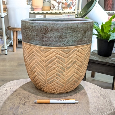 ( 166 ) 内径 約20cm 高さ 約24cm (受皿無し・鉢底穴あり)