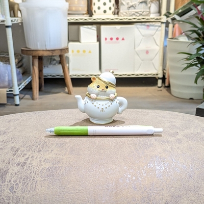 【ハムスター(白)】幅 約7.5cm 奥行き 約5.5cm 高さ 約7cm