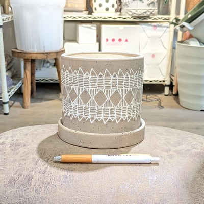 【 883 】内径 約12cm 高さ 約12cm (受皿付・鉢底穴あり)