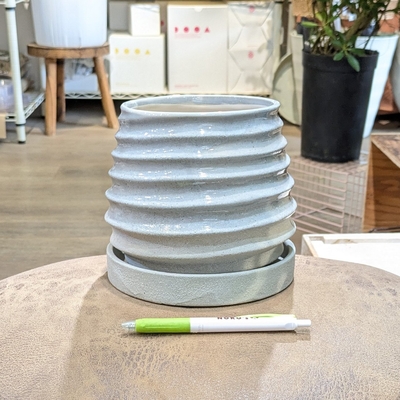 【 996 】内径 約12.5cm 高さ 約15cm (受皿付・鉢底穴あり)