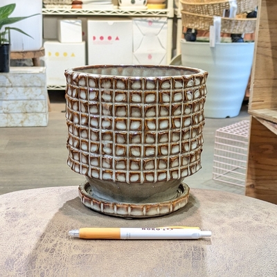 【 17 】内径 約14cm 高さ 約14cm (受皿付・鉢底穴あり)