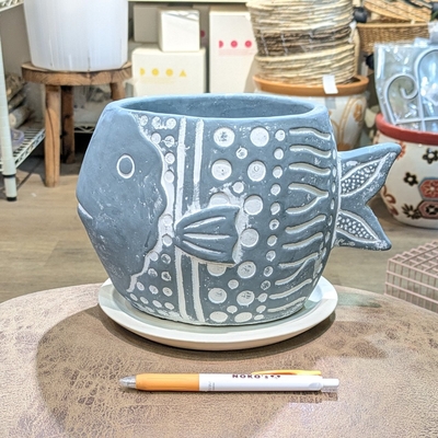 【 79 】内径 約11 &times; 14cm 高さ 約15cm 幅(口～尾) 約26cm (受皿付・鉢底穴あり)