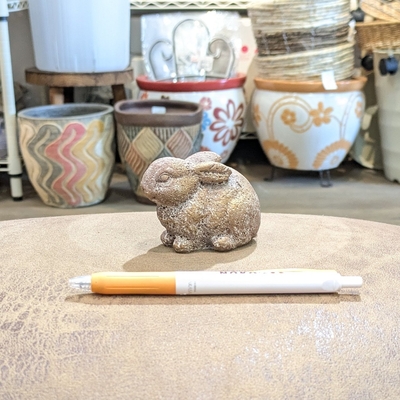 【うさぎ】幅 7cm 奥行き 約5cm 高さ約6cm