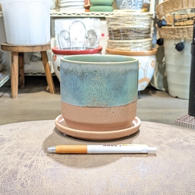 【 84 】内径 約11cm 高さ 約10cm (受皿付・鉢底穴あり)