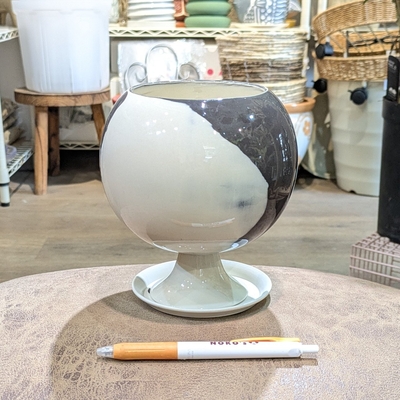 【 89 】【容器部分のみ：内径 約9.5cm 高さ 約13cm 】全高 約16cm (受皿付・鉢底穴あり)