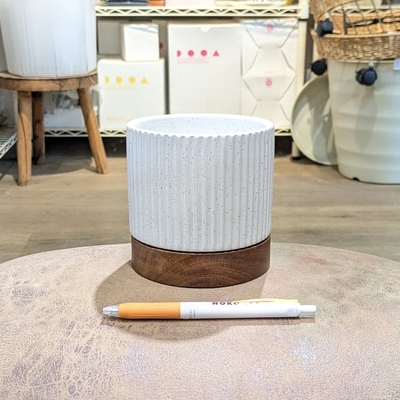 【 96 】【容器部分のみ：内径 約10cm 高さ 約9.5cm 】全高 約11cm (受皿付・鉢底穴あり)