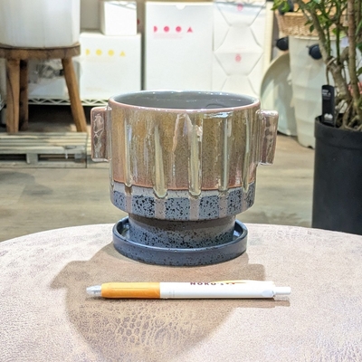 【 106 】内径 約11cm 高さ 約11cm (受皿付・鉢底穴あり)