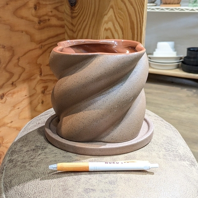【 169 】内径 約11cm 高さ 約13cm (受皿付・鉢底穴あり)