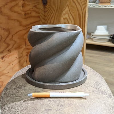 【 170 】内径 約11cm 高さ 約13cm (受皿付・鉢底穴あり)