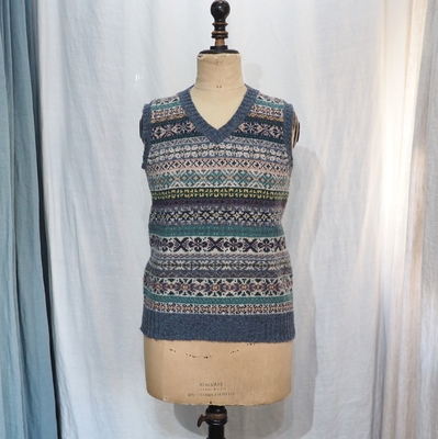 アジャスタブルコスチューム×ジェミーソンズ フェアアイル スリップオーバー　SAX　AK-043