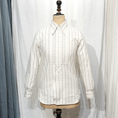 アジャスタブルコスチューム&times;フランボヤント　アーチド ロングポイント カラー クラシックシャツ 2025AW