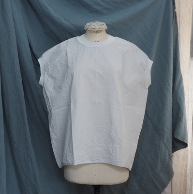 ホームスパン コンパクトウェザー ノースリーブ プルオーバー　#5755　パウダーブルー