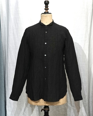 ジャンゴアトゥール　クラシック プチウィングカラー リネン シャツ 2026 ブラック