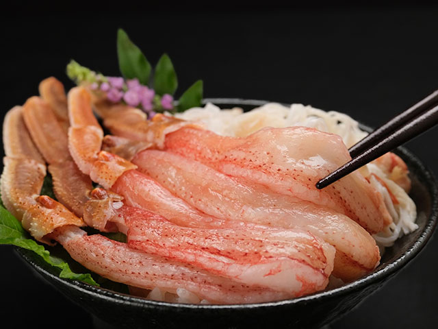 おうちで贅沢！生カニ寿司・カニ丼