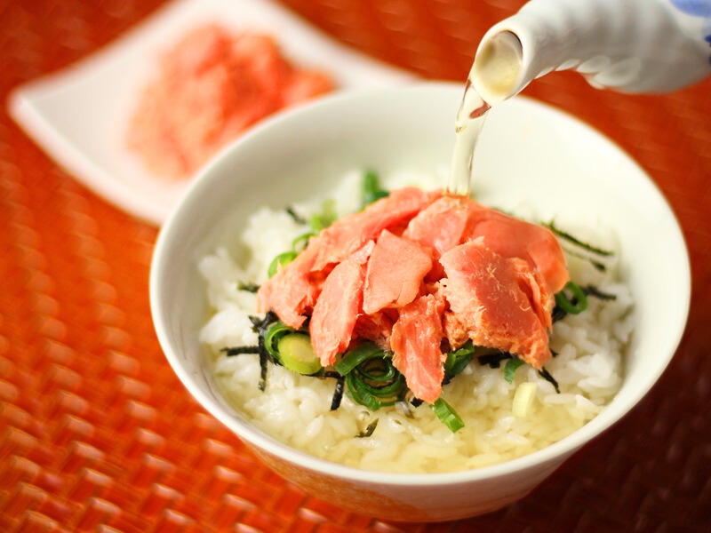 紅鮭ほぐしのお茶漬け