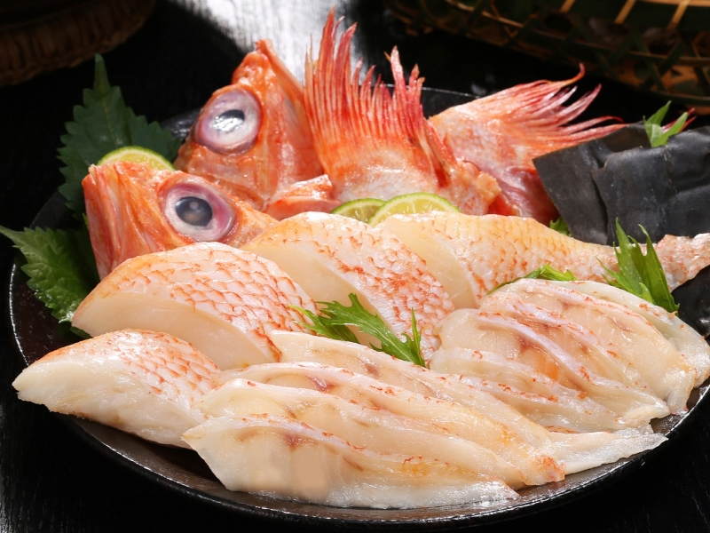 知床の海から届く、きんきの贅沢鍋セット