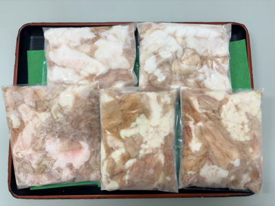 【決算セール】小形牧場の黒毛和牛　小腸300ｇ&times;5パック