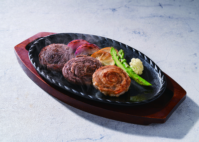 国産黒毛和牛と鹿児島県産黒豚のロールステーキセット