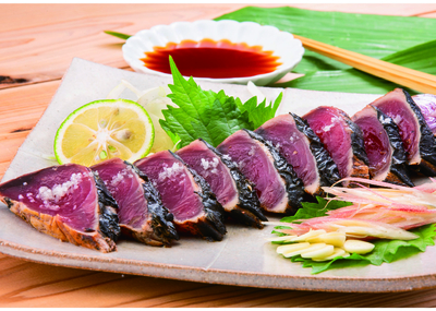 高知「ハマヤ」完全ワラ焼き鰹タタキ『龍馬タタキ』