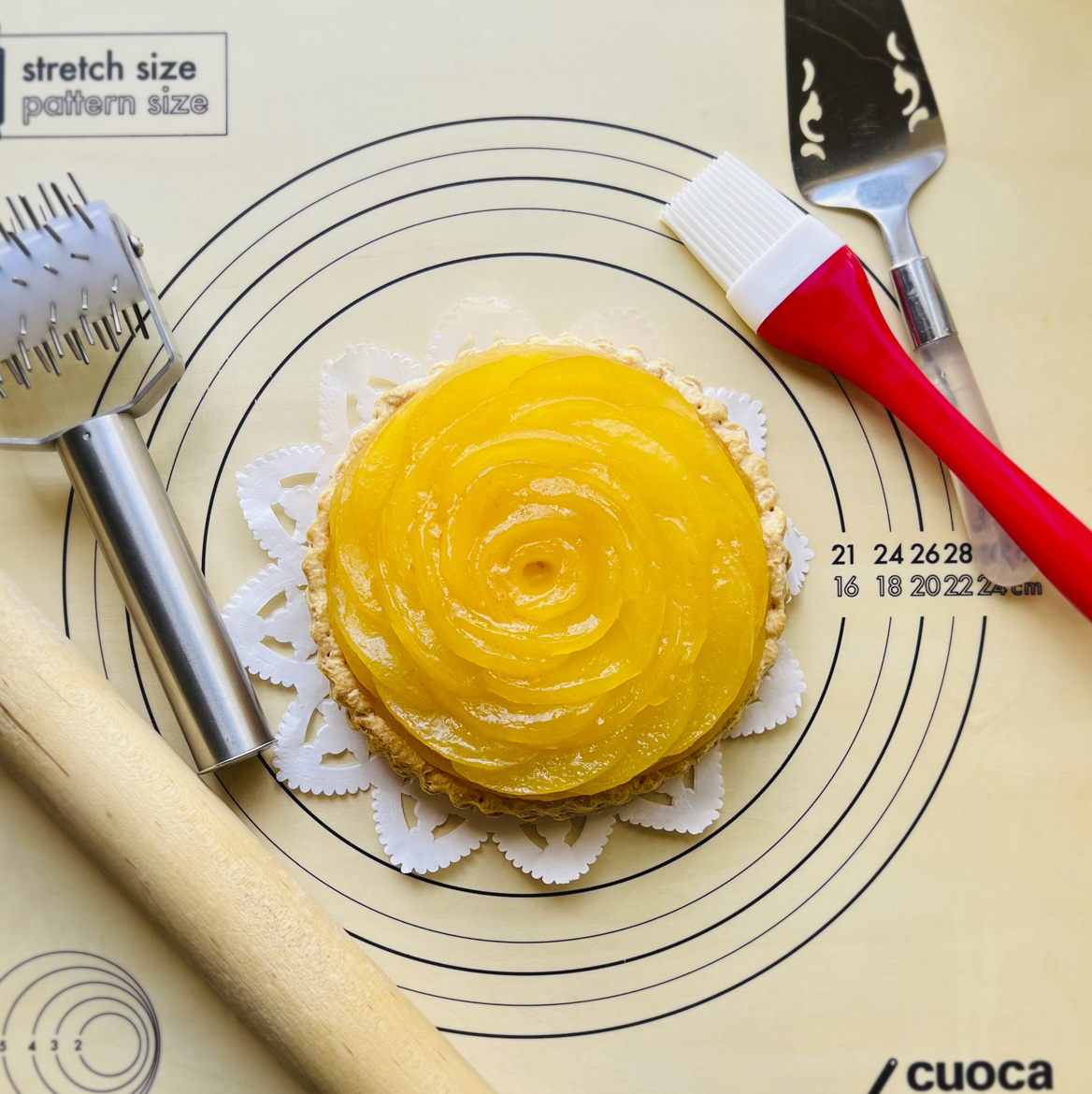 しあわせをよぶアップルパイ『きいろいローズ』｜タムラファーム｜青森