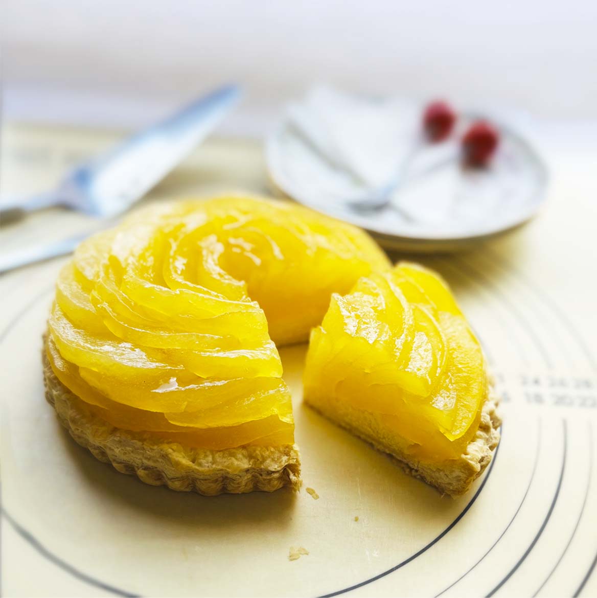 しあわせをよぶアップルパイ『きいろいローズ』｜タムラファーム