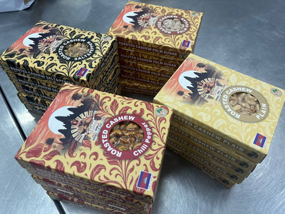 カシューナッツ（カンボジア産)ソルト＆ペッパー(カンボジア産塩胡椒使用）１００g