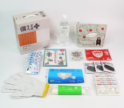 備えるプラス くまもん柄ポーチ&防災グッズ11点セット