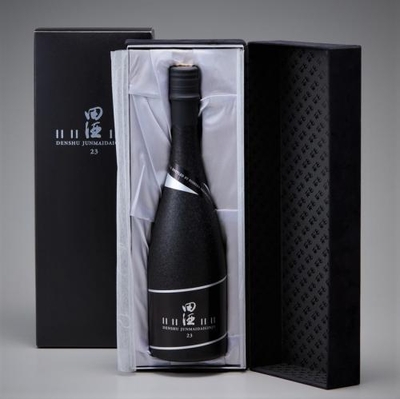 【青森/西田酒造店】田酒 純米大吟醸 二割三分 [720ml] ギフトBOX入