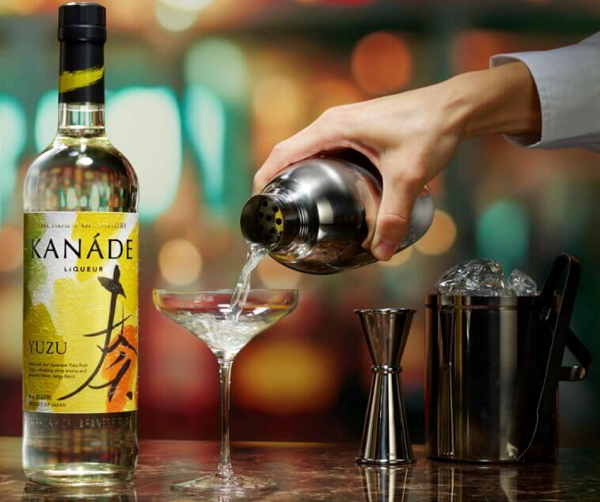 ジャパニーズクラフトリキュール 奏 Kanade 柚子 | 世界の酒リカーズ