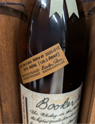 ブッカーズ 木箱入 2025 正規 | 世界の酒リカーズマスター