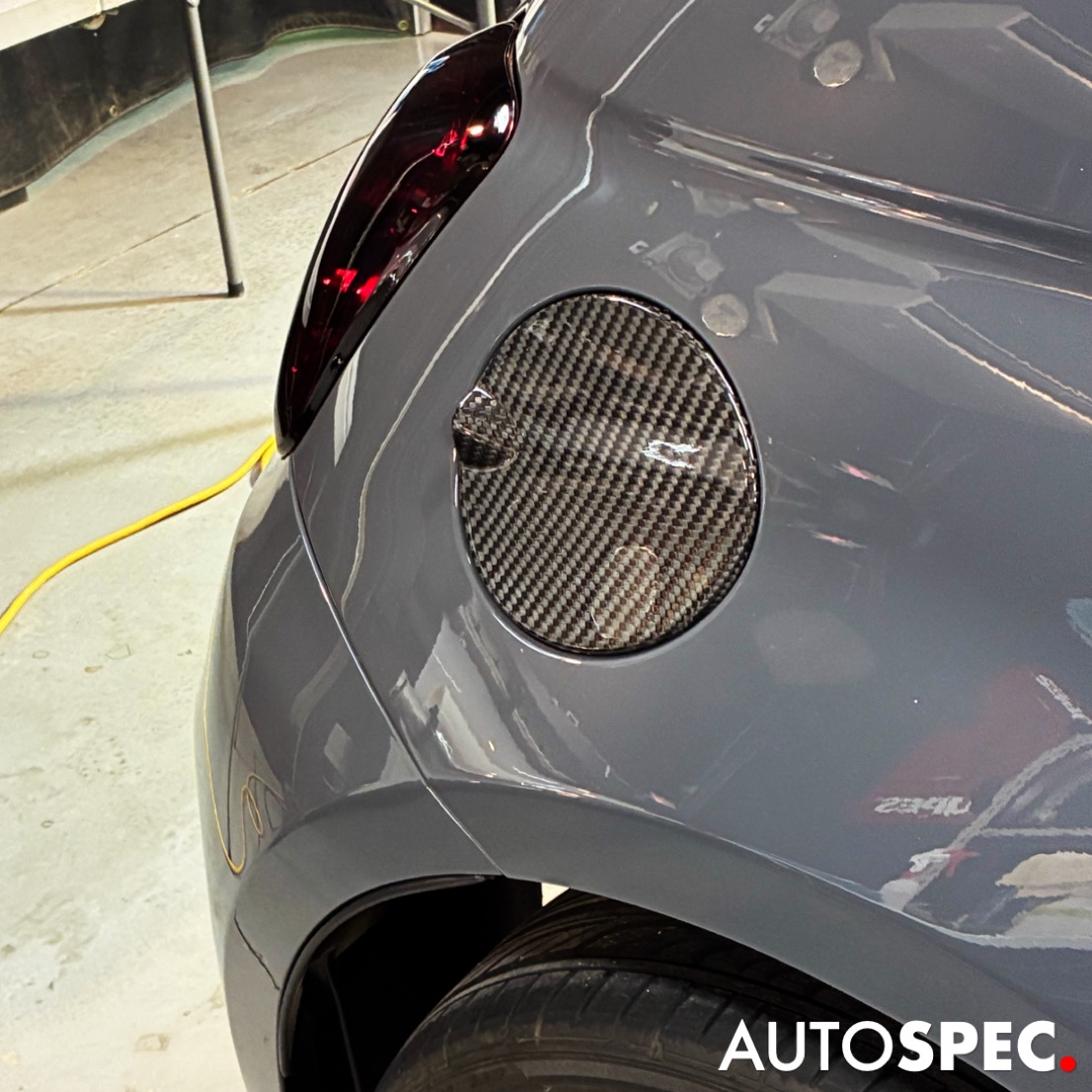 KOSHI カーボン フューエルキャップカバー | AUTOSPEC．