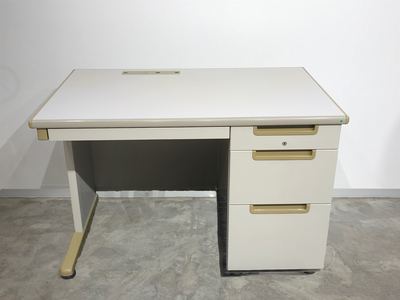 【used品】　okamura 事務机